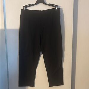 Danskin Now Black Leggings Versatile and Comfortable